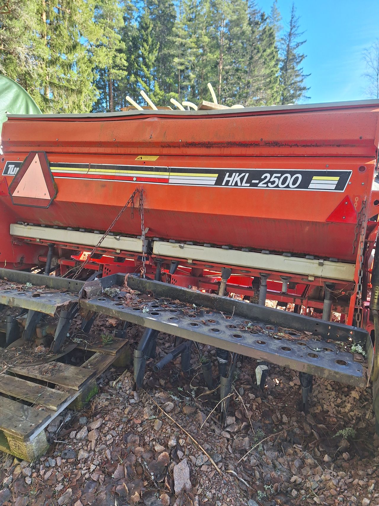 Kylvinkoneen korotuslaitoja