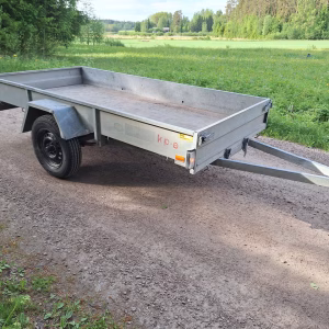 Majava 1 akselinen kipillinen perävaunu