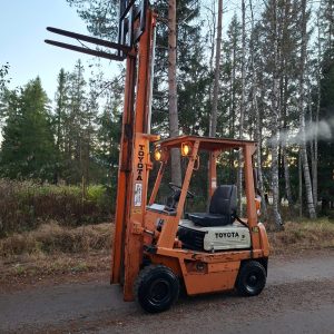 Toyota 15 bensatrukki